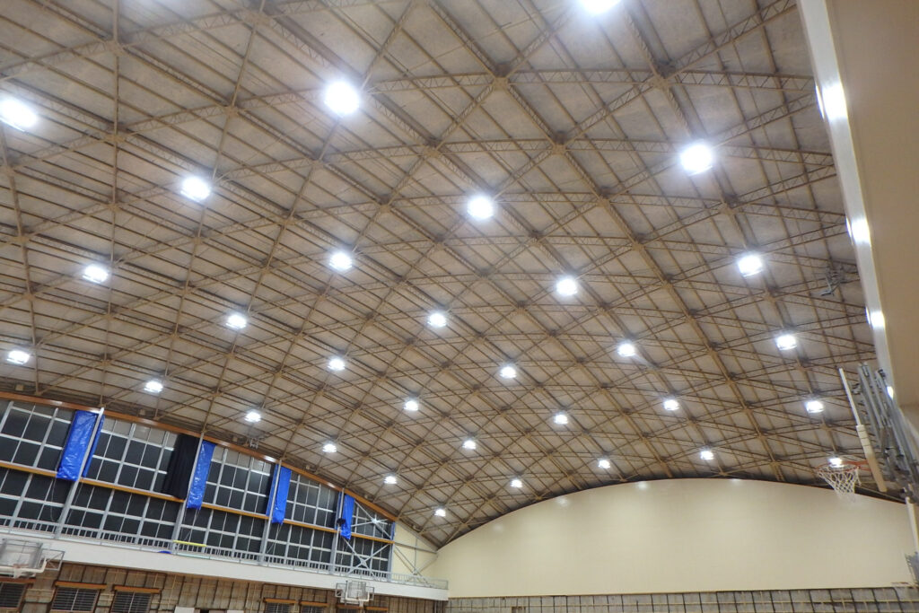 体育館内部改修工事